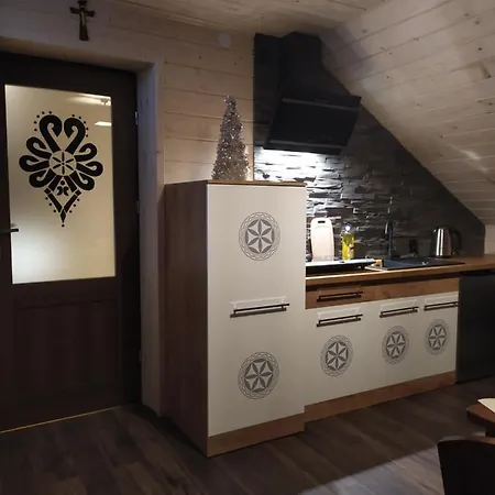 Rum i privatbostad Janos Goscinne *